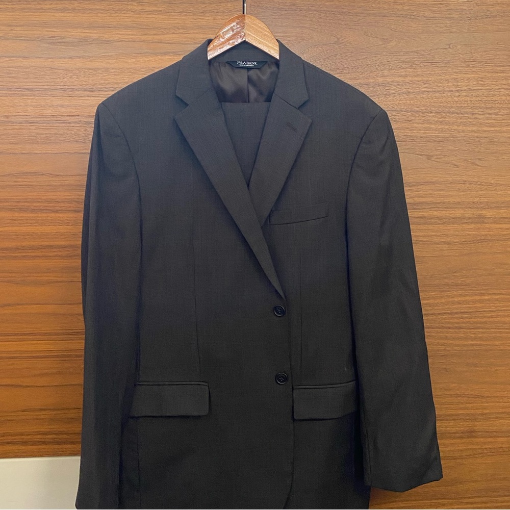 Jos. A. Bank Suit - Brown - 44R